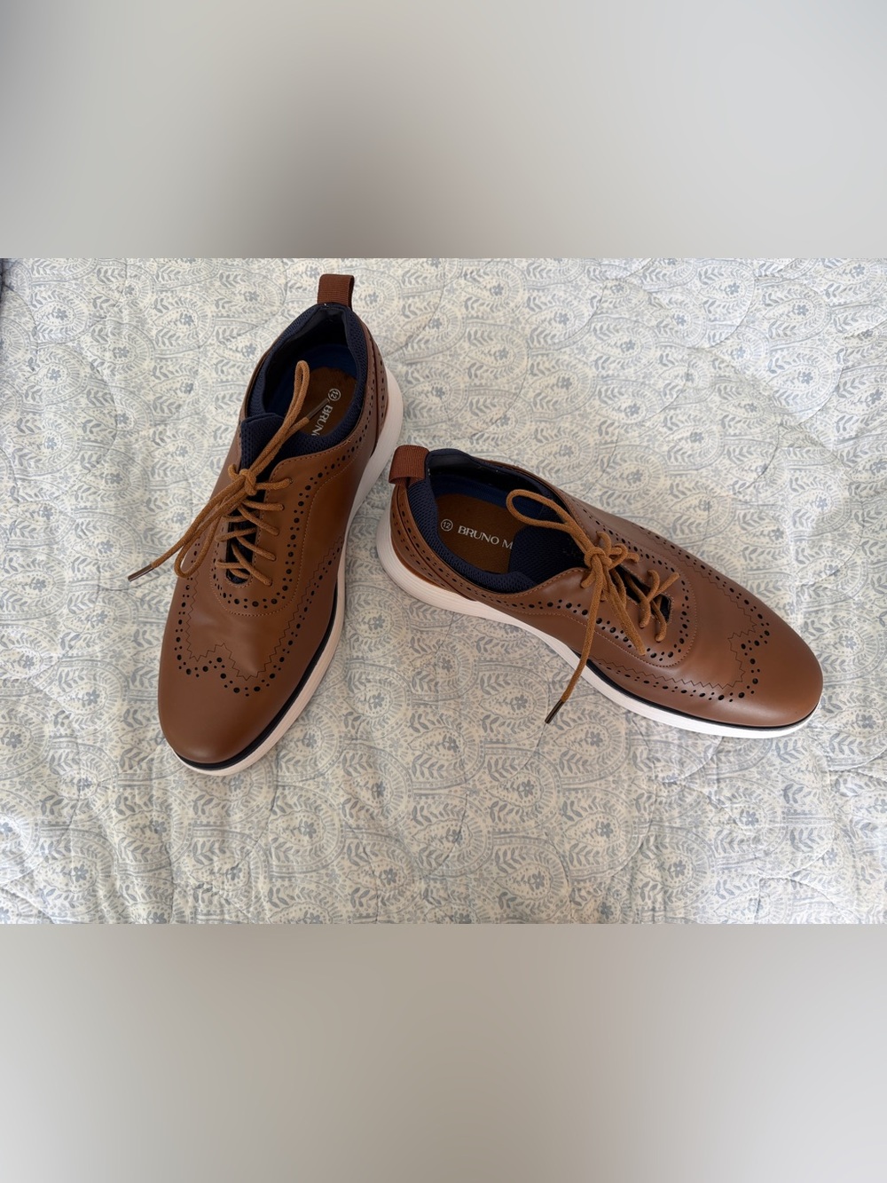 Bruno Marc Men’s Tan Wingtip Derby Sneaker